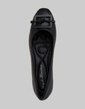 Yongki Komaladi Flat Shoes Tie Look
