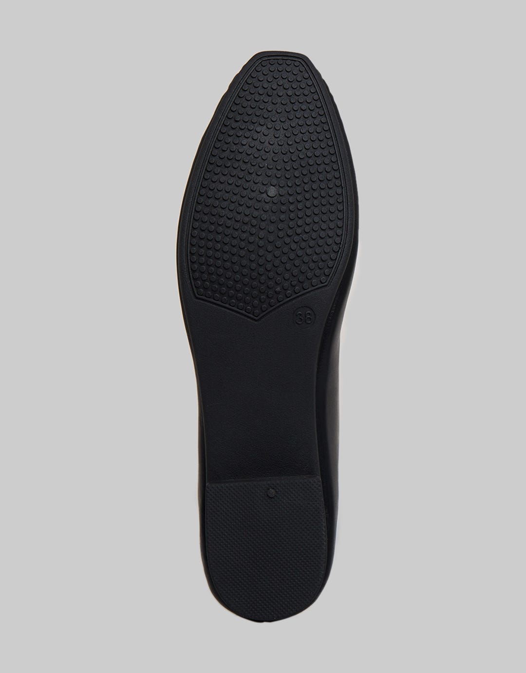 Yongki Komaladi Flat Shoes Tie Look