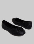 Yongki Komaladi Flat Shoes Stitching Look
