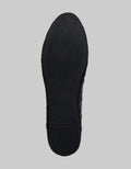 Yongki Komaladi Flat Shoes Stitching Look