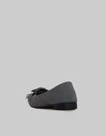 Yongki Komaladi Tassel Flat Shoes Wanita