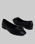 Yongki Komaladi Oli Pointed Sepatu Flat Wanita