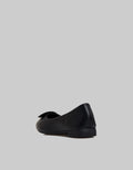 Yongki Komaladi Oli Pointed Sepatu Flat Wanita