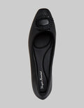 Yongki Komaladi Oli Pointed Sepatu Flat Wanita