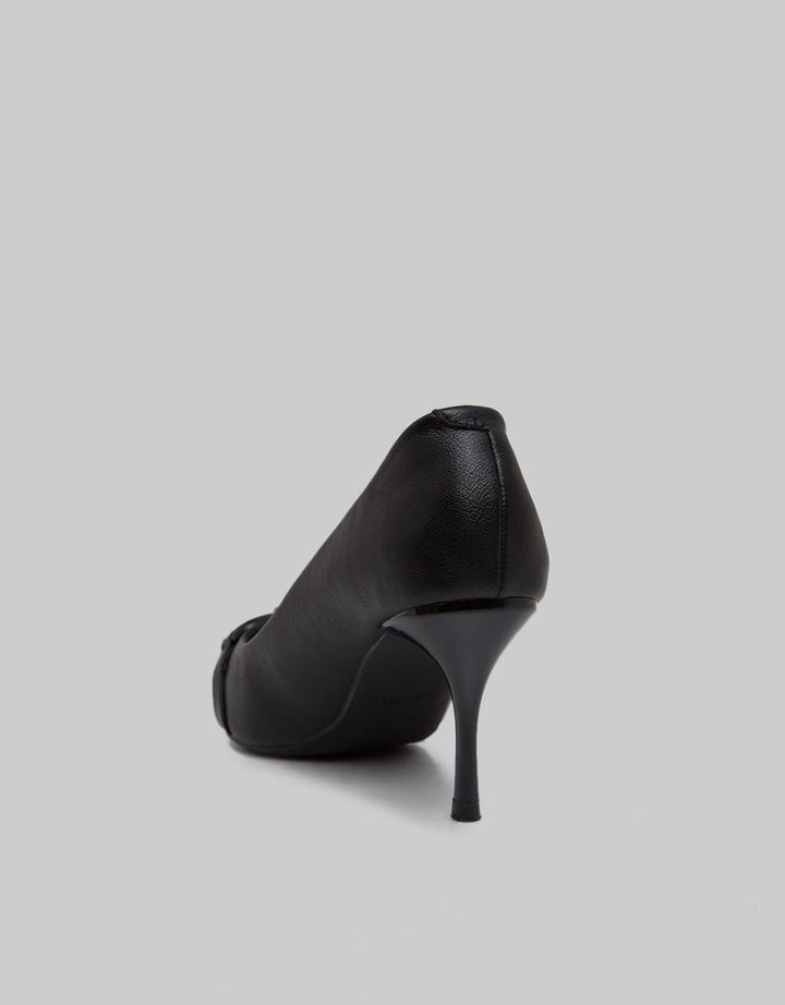 Peter Keiza Simply Heels