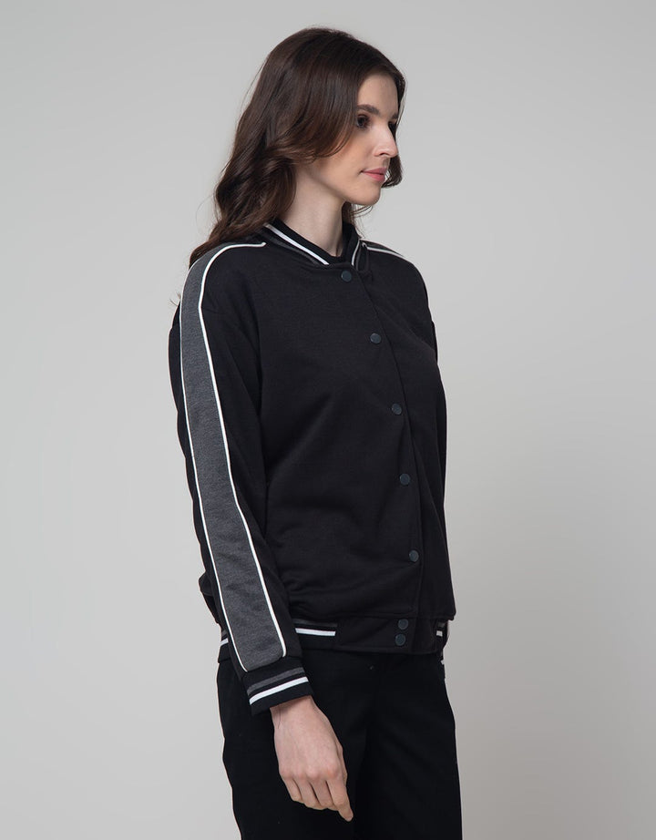 Nevada Varsity Logo Jaket Wanita