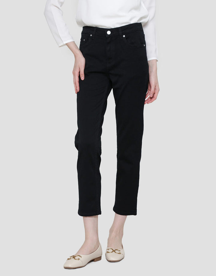 Connexion Regular Felis Basic Wash Celana Denim Wanita