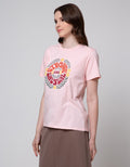 Nevada Strange Unusual Kaos Wanita
