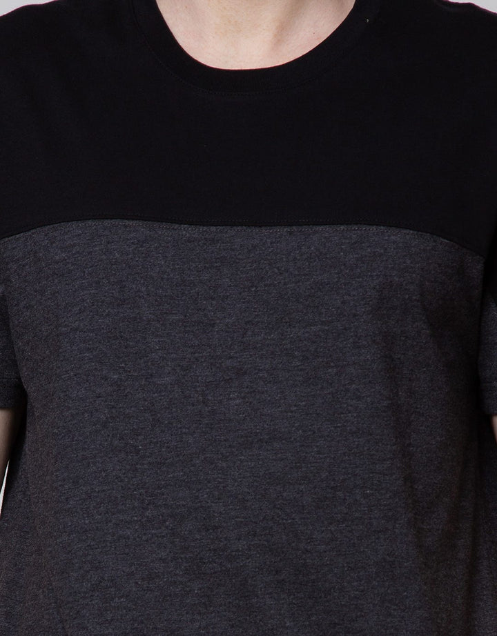 Details Short Sleeve T-Shirt R Neck Cut And Sewn Print