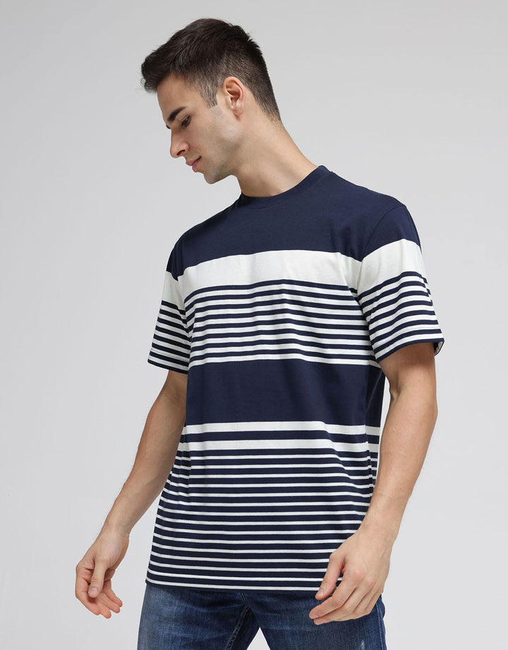 Details Yarndyed Stripe Kaos Pria