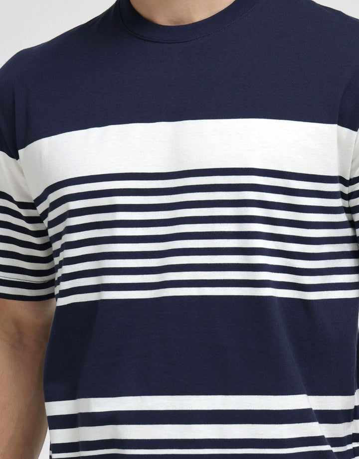 Details Yarndyed Stripe Kaos Pria