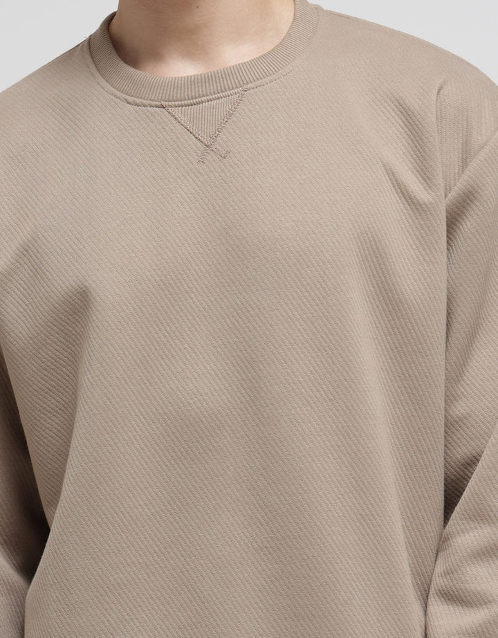 Details Neck Texture Zigzag Sweater Pria