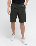 Details of Short Pants Relax Elastic Twill Texture Regular Fit
