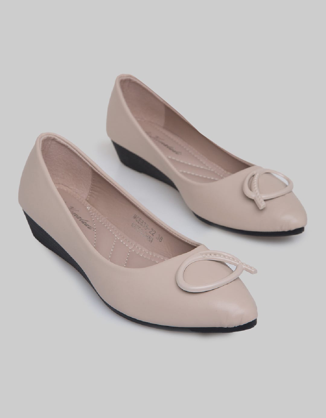 Yongki Komaladi Sepatu Balerina Wanita