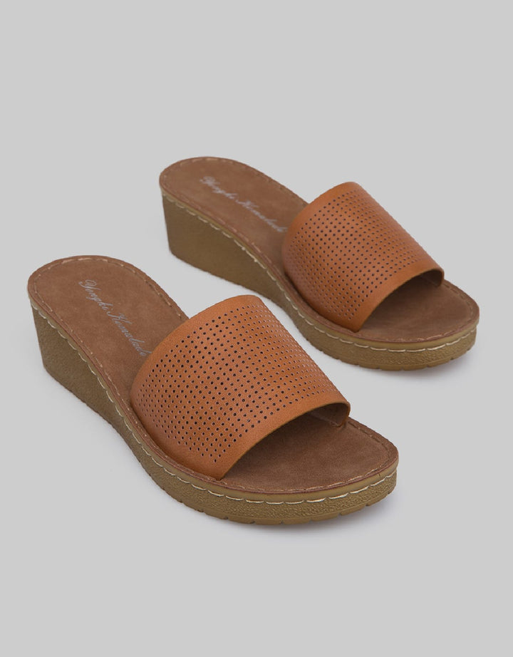 Yongki Komaladi Big Ban Sandal Wegdes Wanita