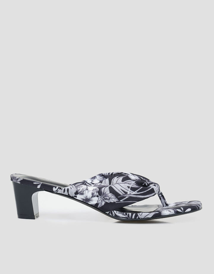 Connexion Slipper Sandals Woman Yqs