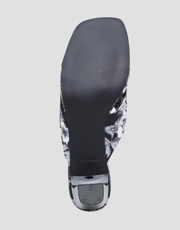 Connexion Slipper Sandals Woman Yqs