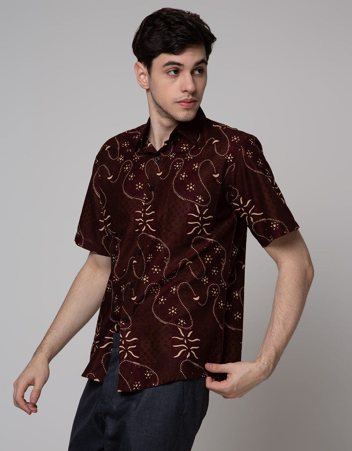 Arjuna Weda Hem Batik Sogan Serat Kayu
