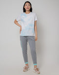 Details Tee Dye Kaos Casual Wanita