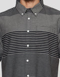 Cole Stripe Combi Kemeja Lengan Pendek Pria