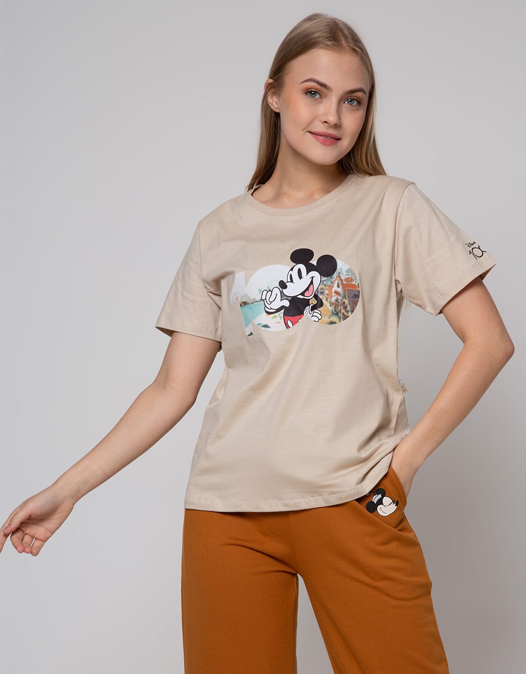 Disney Mickey 100 Print Kaos Wanita