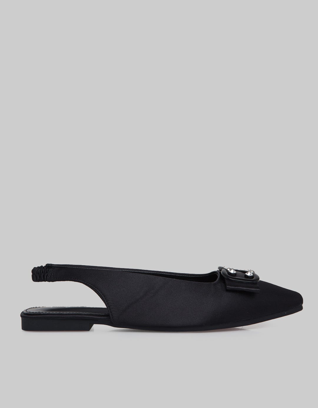 Yongki Komaladi Buckle Pointed Sandal Wanita