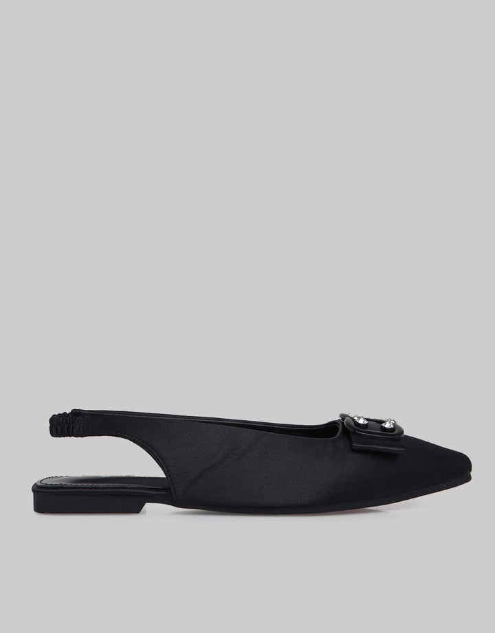 Yongki Komaladi Buckle Pointed Sandal Wanita