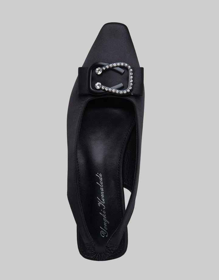 Yongki Komaladi Buckle Pointed Sandal Wanita