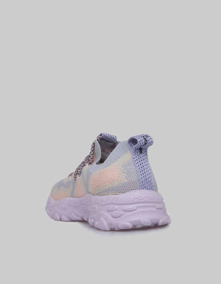 Yongkidz Slip On Sneakers Girl