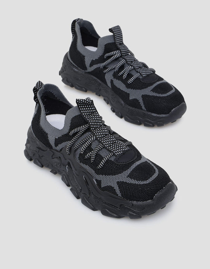 Yongkidz Slip On Sneakers Girl