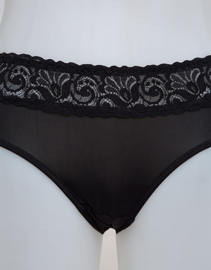 St. Yves Up Lace Celana Dalam Wanita
