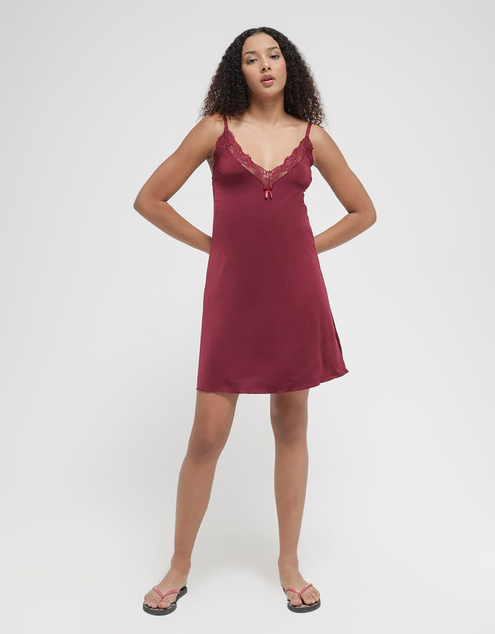 St. Yves Lingerie V Lace