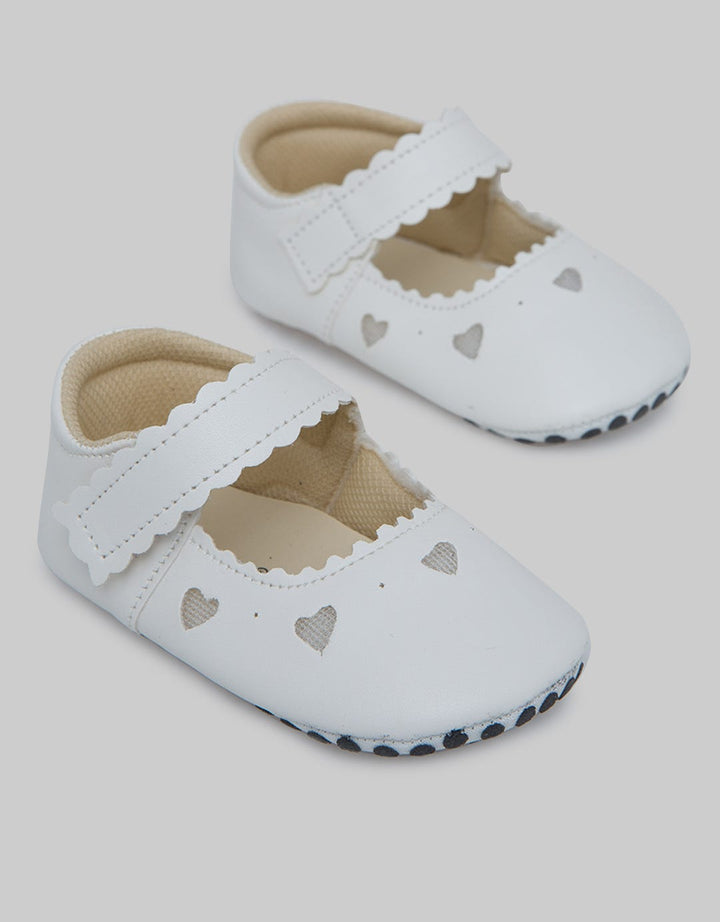 Pipiniko Cut Heart Girls Shoes