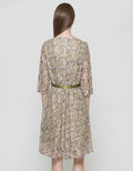 Expand Yunila Dress Wanita