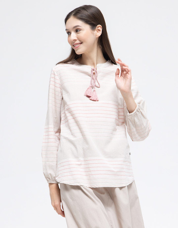 Expand Lovy Blouse