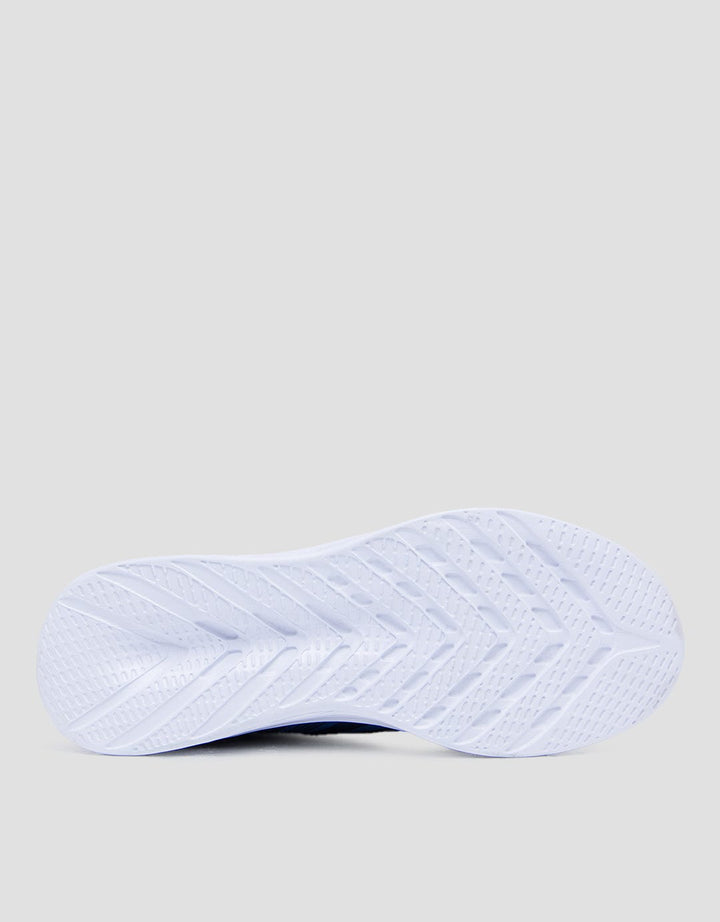 Yongki Komaladi Casual Sneakers Pria