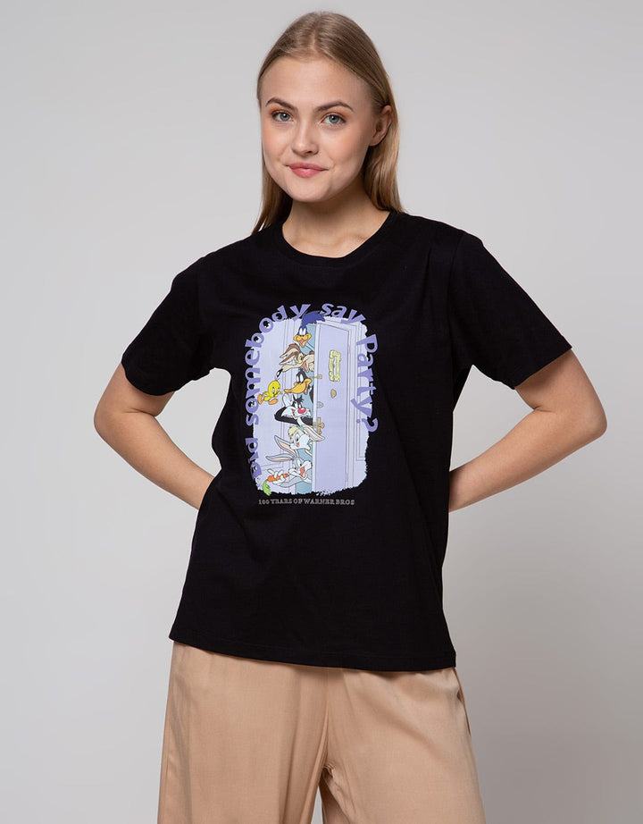 Nevada Looney Tunes Friends Kaos Wanita