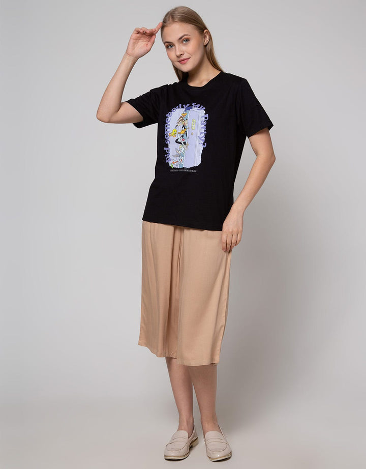 Nevada Looney Tunes Friends Kaos Wanita