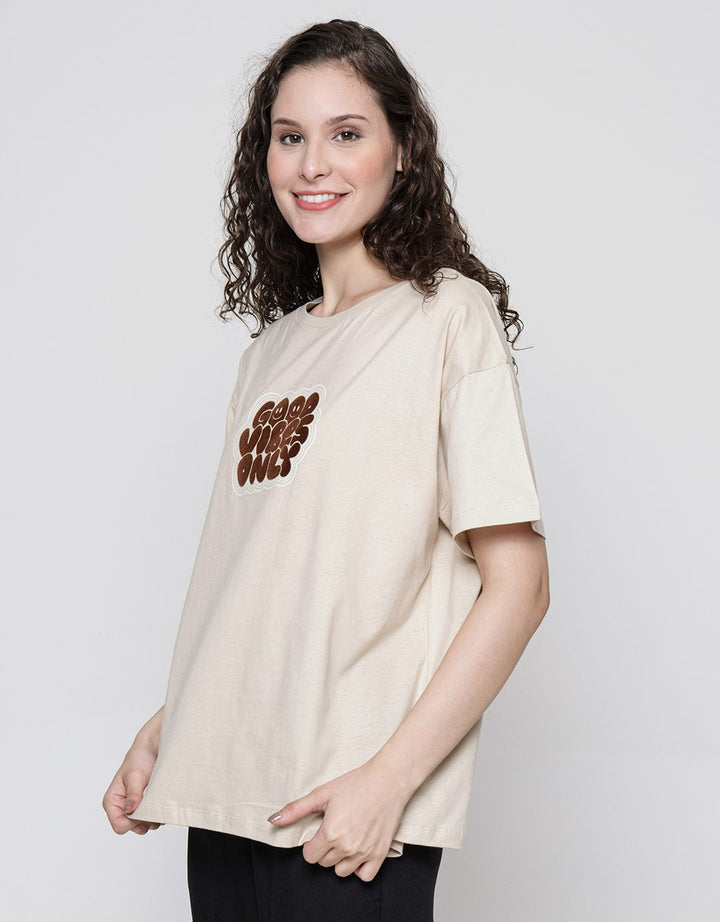 Nevada USA Good Vibes Kaos OVZ Wanita