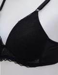 St. Yves Laces Cup Non Push Up Bra Wanita