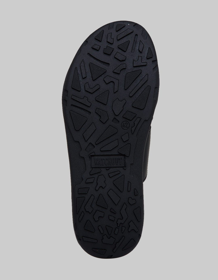 Watchout Sandals Cross Strap Look
