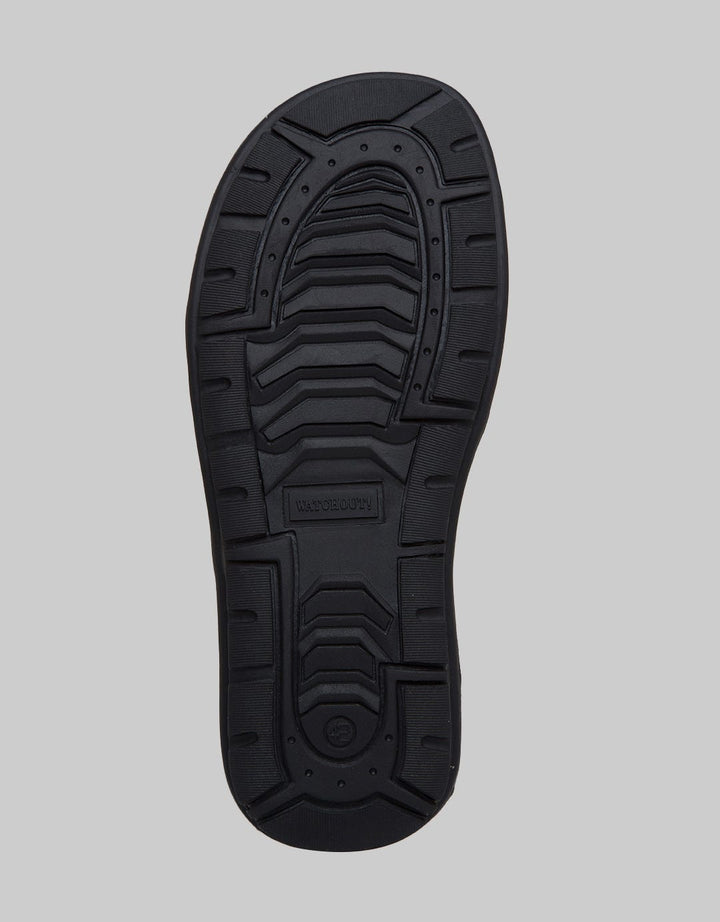Watchout Big Y-Strap Sandals