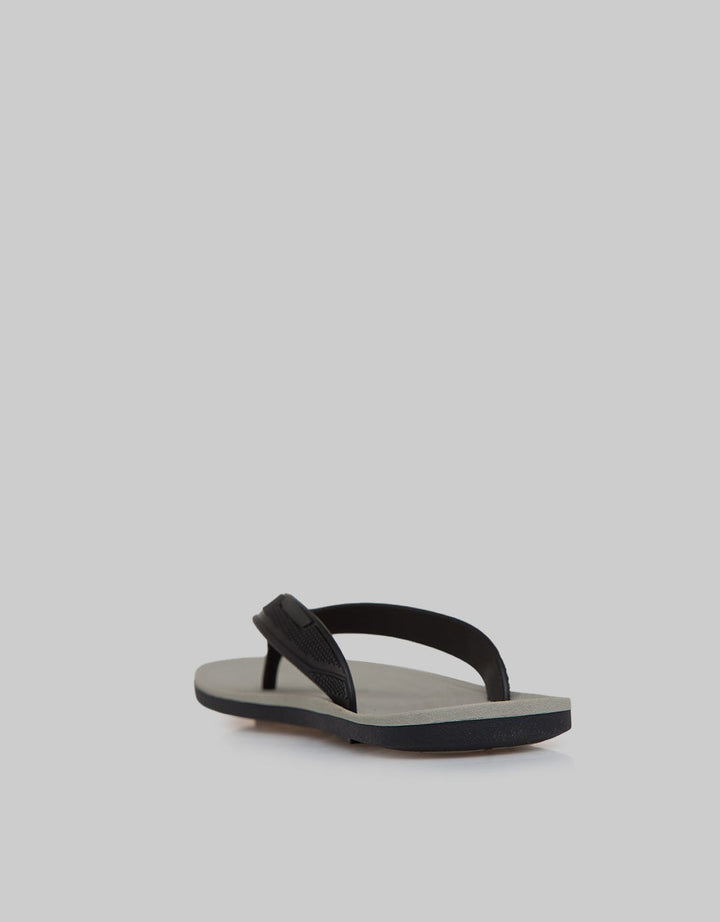 Watchout Sandals With Y-Strap