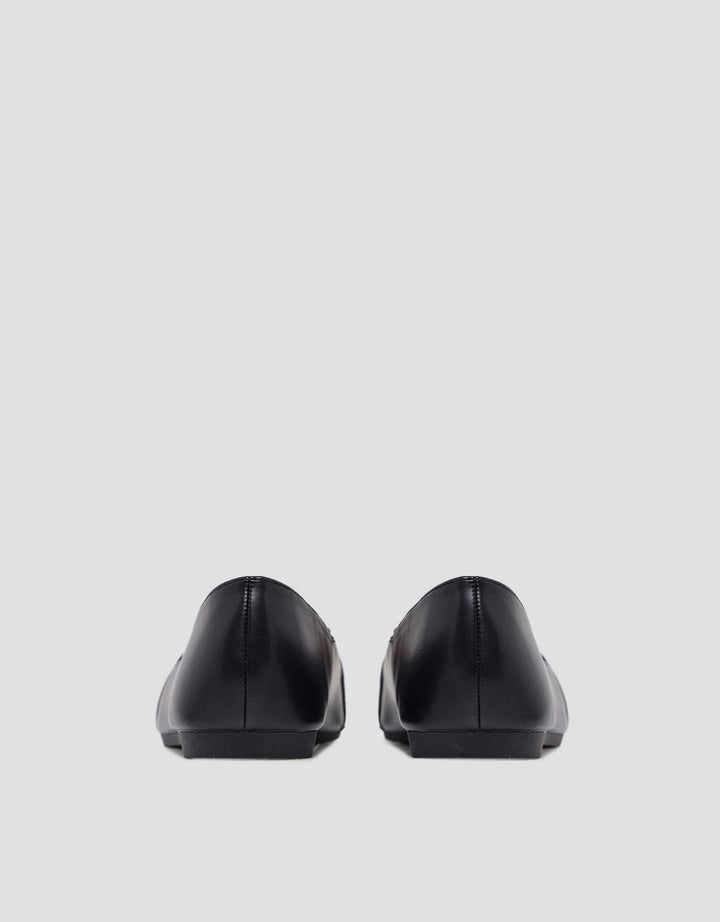 St. Yves Ballerinas Women