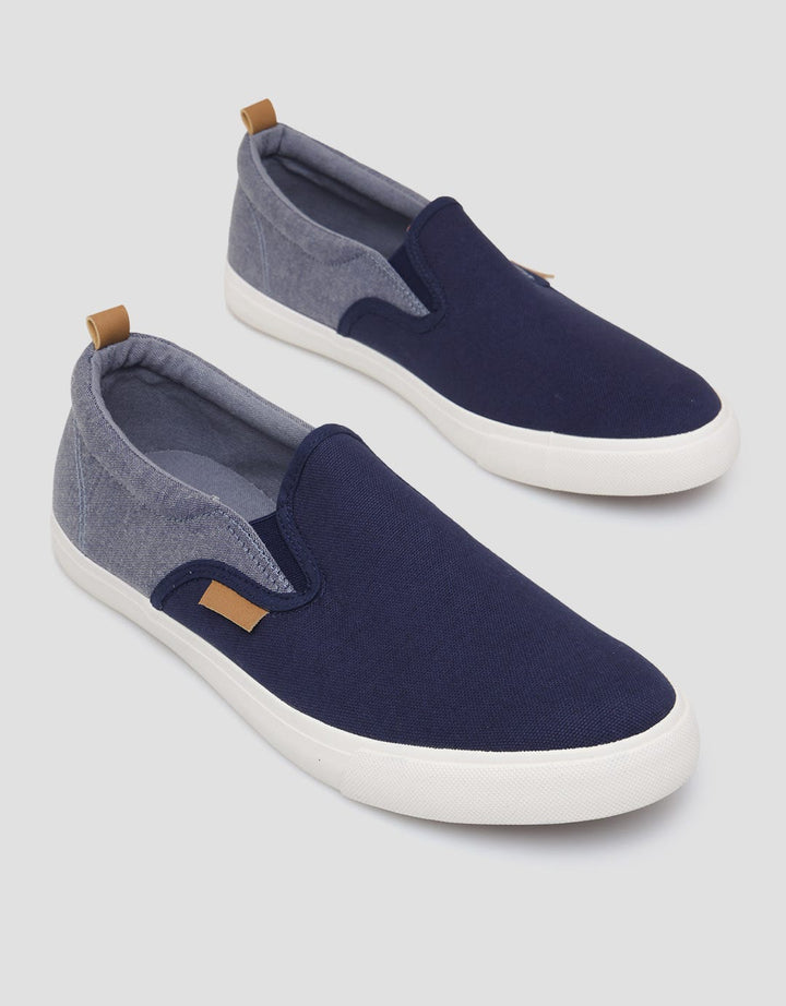 Nevada Holo Slip On Casual Pria