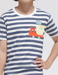 Little M Stripe Kantong Aplikasi Kaos Lengan Pendek Anak Laki-Laki