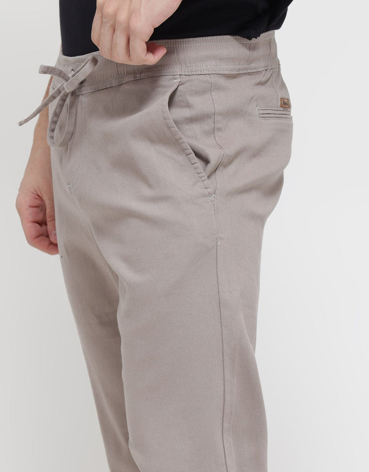 Lois Cotton Twill Fashion Fit