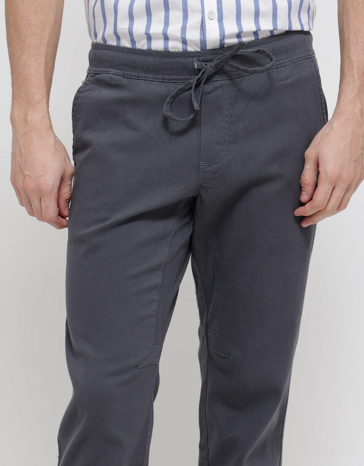 Lois Cotton Twill Fashion Fit