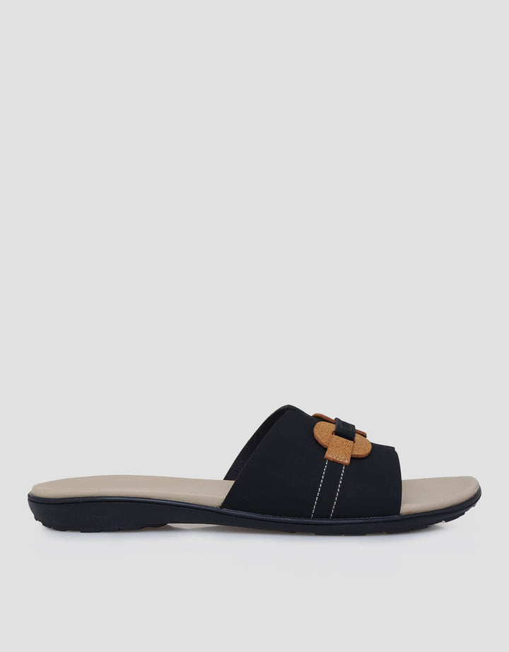 Triset Flat Sandals