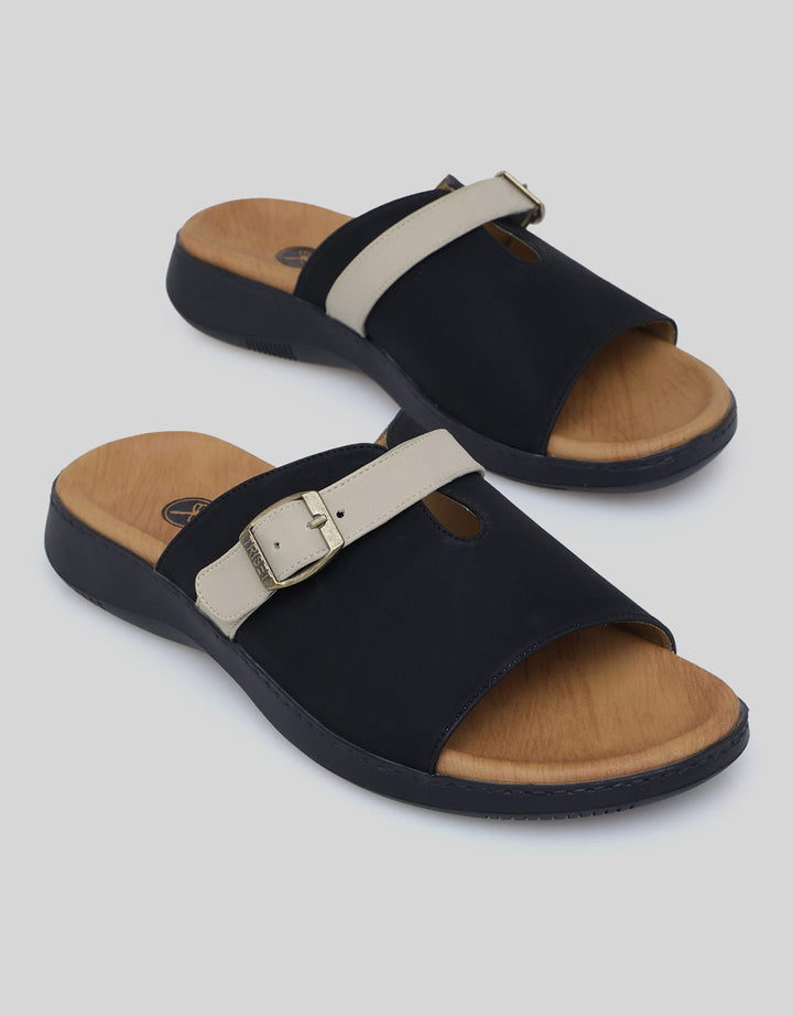 Triset Flat Buckle Sandals